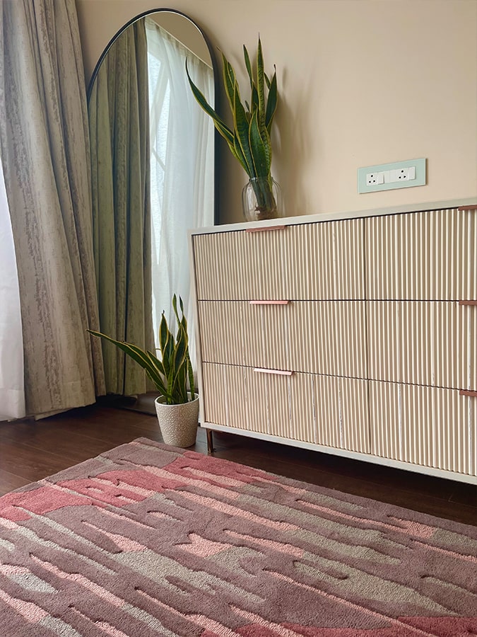 Morden & Pink Colours  Abstract rectangle Hand Tufted Carpet