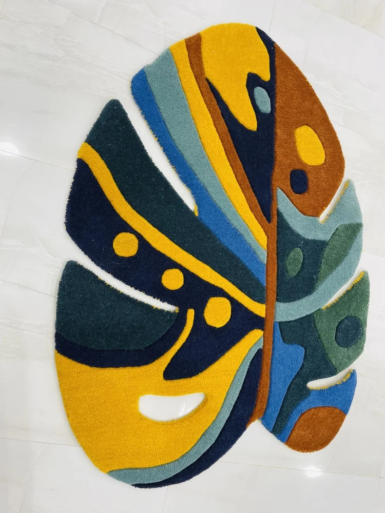 Abstract Leaf Design (Unshaped) Hand Tufted Rug